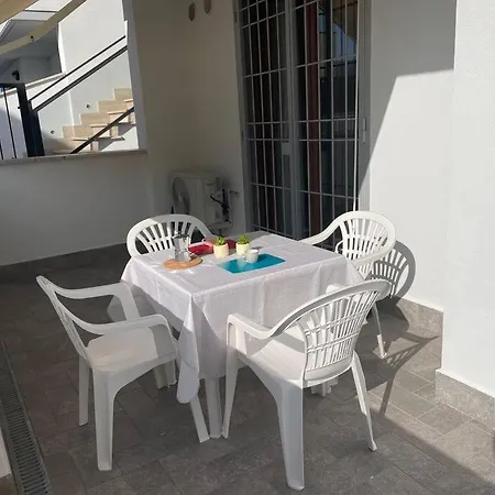 Casa Vacanze La Bianca 公寓