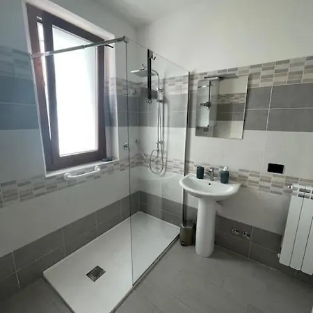 Casa Vacanze La Bianca 克利通诺河畔坎佩洛